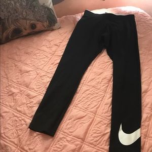 Nike cropped leggings size extra small